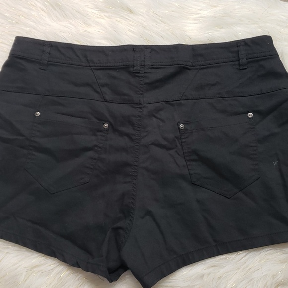 Ambiance Apparel Shorts - Picture 5 of 6